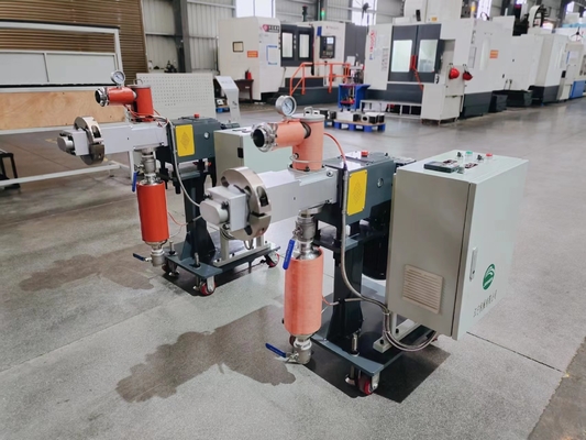 용량 5.5KW 600rpm 합금강 배럴 사이드 피더 쌍 나사 추출기