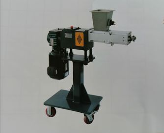 CWJ45 트윈 스크루 익스트루더 사이드 피더 3KW 모터 전력 1300×650×1230mm 차원
